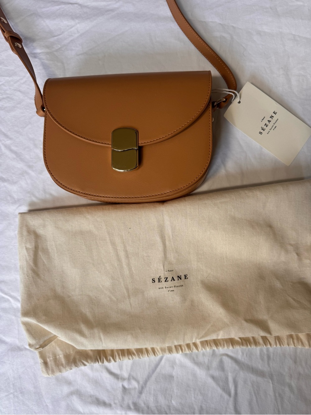 Sezane Claude Crossbody in Warm Tan with Gold Hardware - Picture 2 of 8